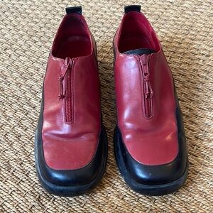 Donald J Pliner Loafer Red Black Leather. Heavy Rubber Sole Women’s   8.5